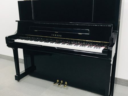 Yamaha YU30 Upright Piano Fashion